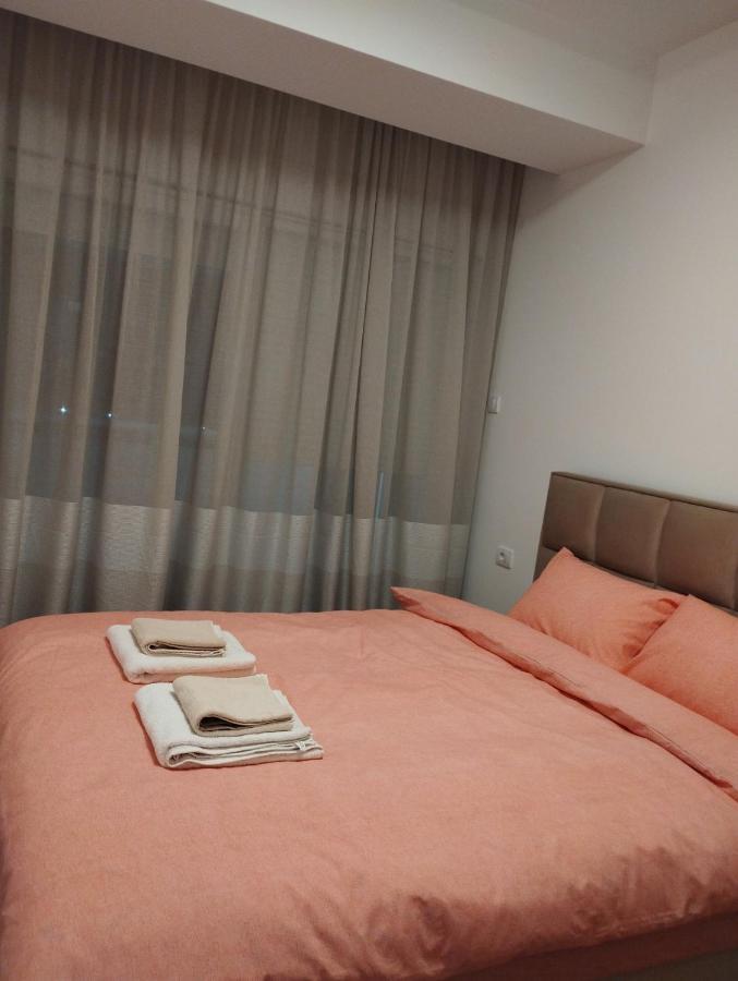 South Side Apartment พอดโกริกา ภายนอก รูปภาพ